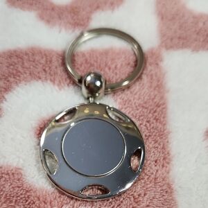 Chic Silver Circular Keychain